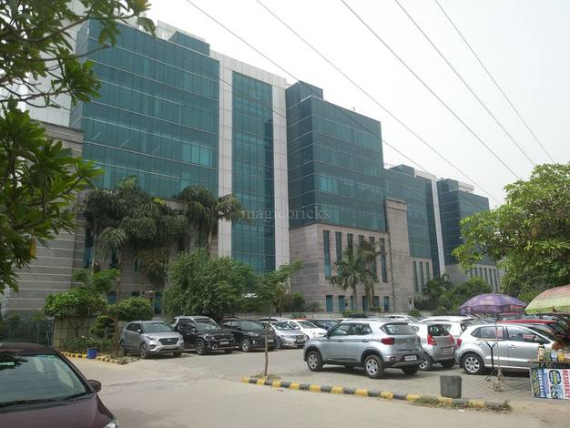 Udyog Vihar Phase 4